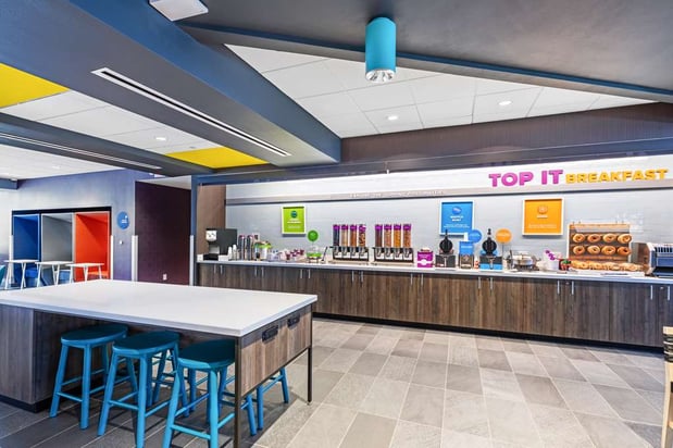 Images Tru by Hilton Laredo Airport