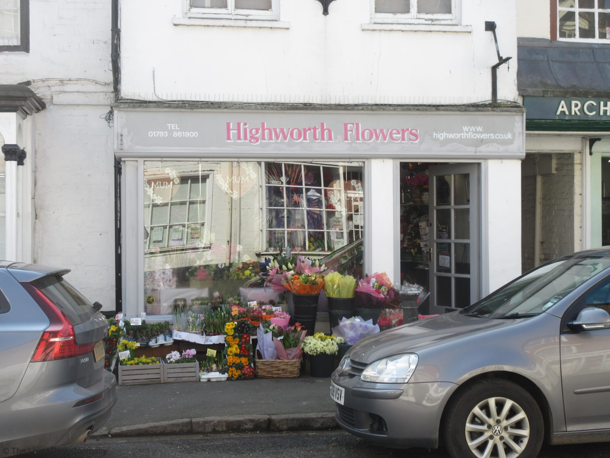 Highworth Flowers Swindon 01793 861900