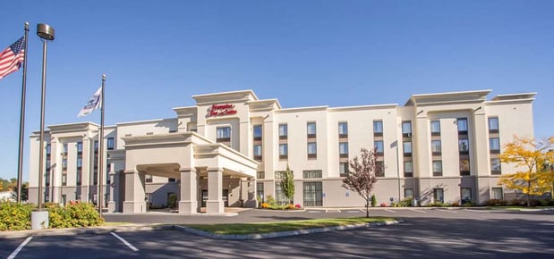 Images Hampton Inn & Suites Tilton