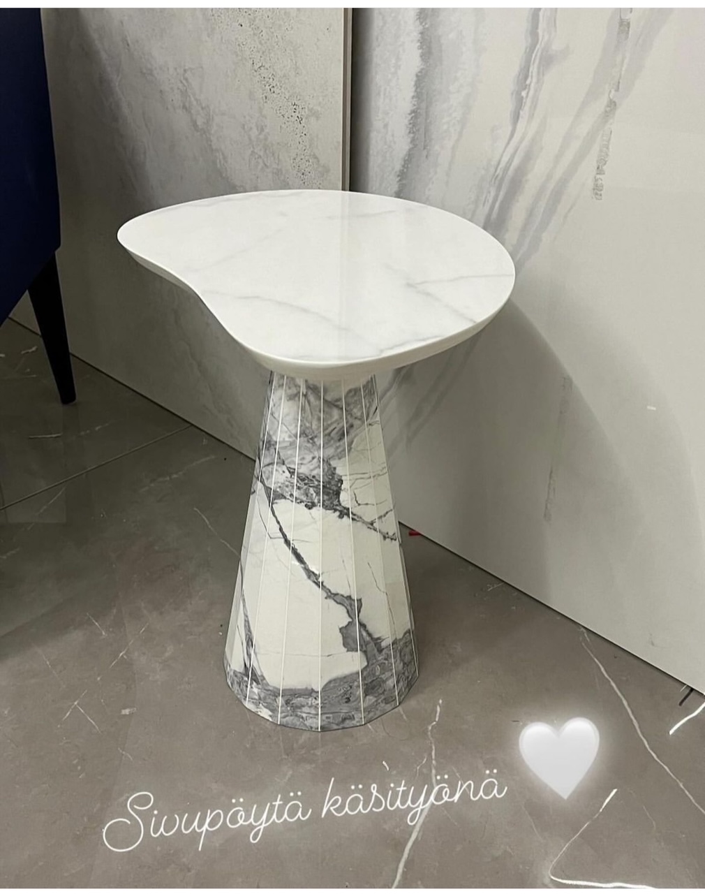 Images Kivipiste Showroom Laattamyymälä