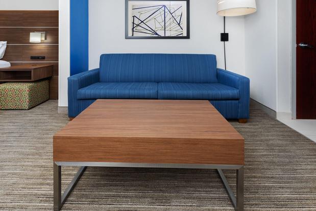 Images Holiday Inn Express & Suites Shreveport - West by IHG