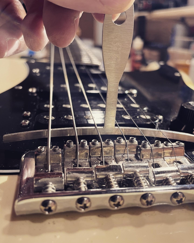 Images Alessi Guitar Lab