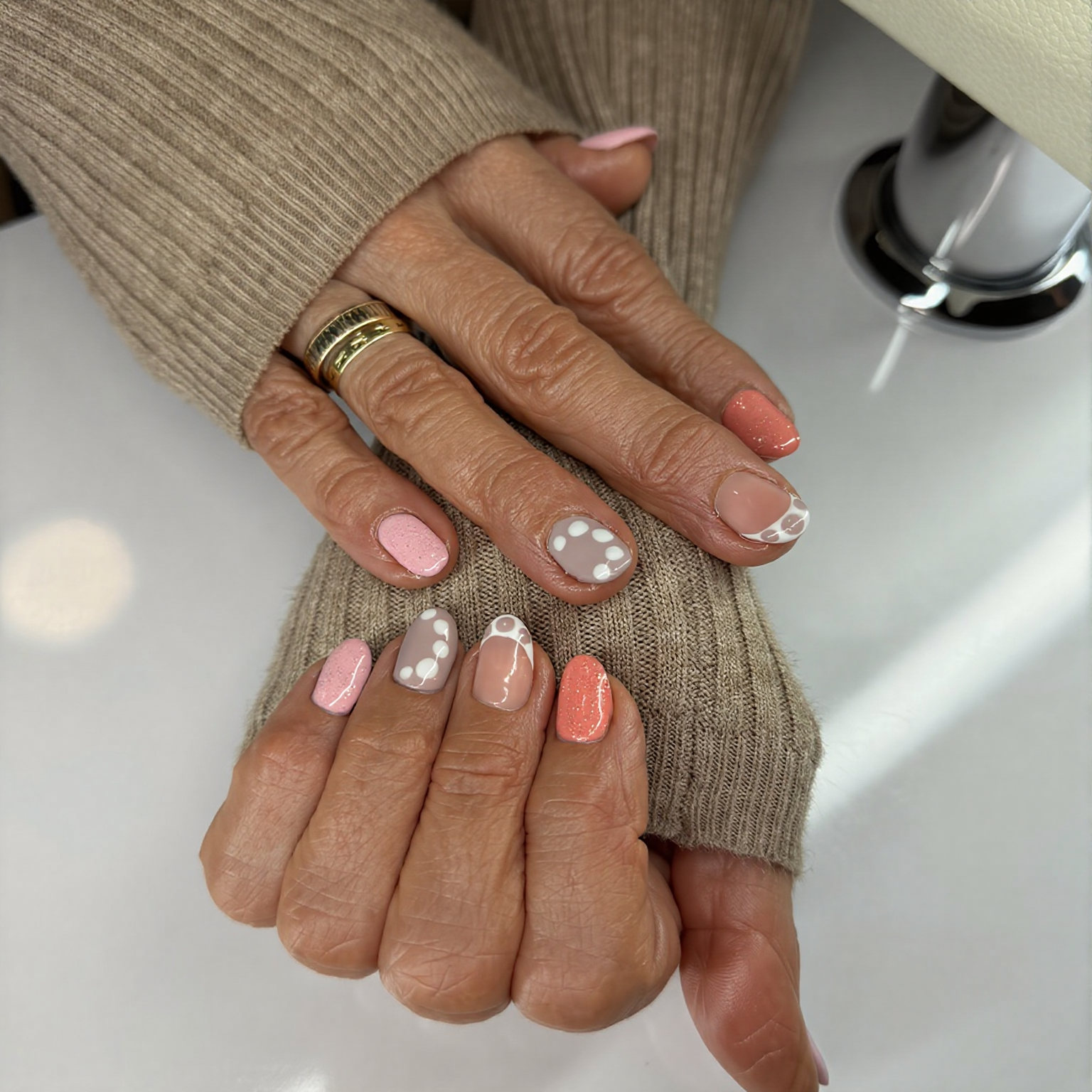 Bild 8 von Fingerwerk - Bettina Ebster