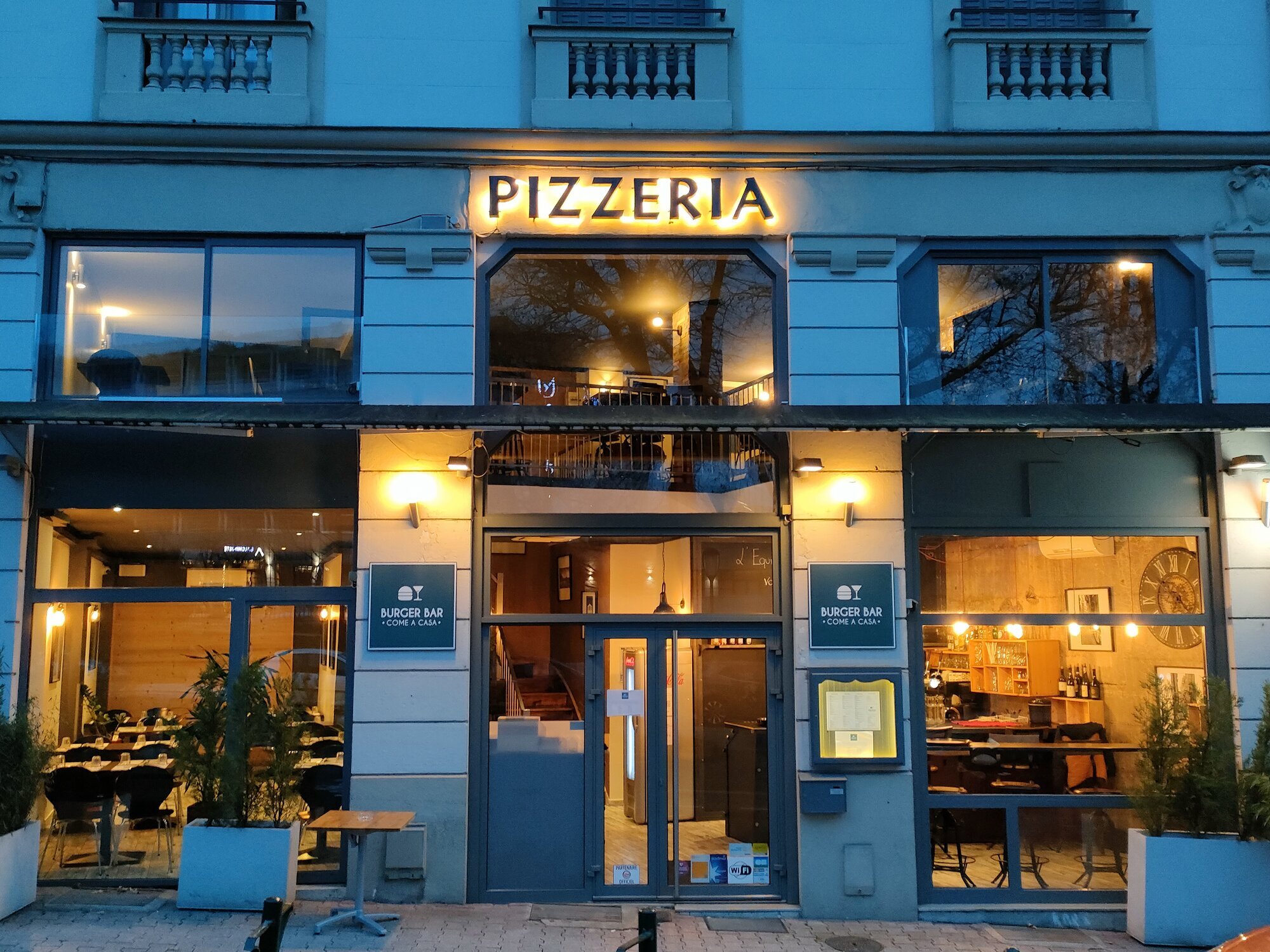 Restaurant Burger Bar Come a Casa