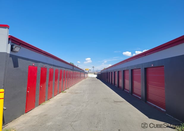 Images CubeSmart Self Storage