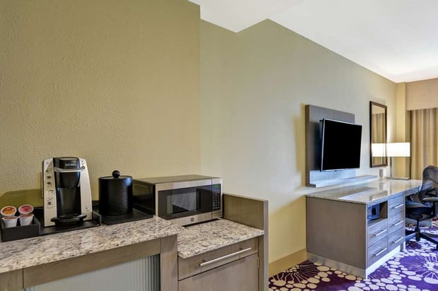 Images Hilton Garden Inn Raleigh /Crabtree Valley