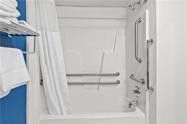 Images Spark by Hilton Sumter