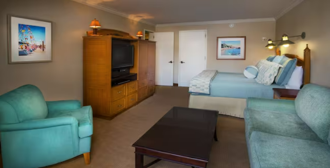 Disney's Paradise Pier Hotel Newport Suite 1-2 Bedrooms King Bed With Television