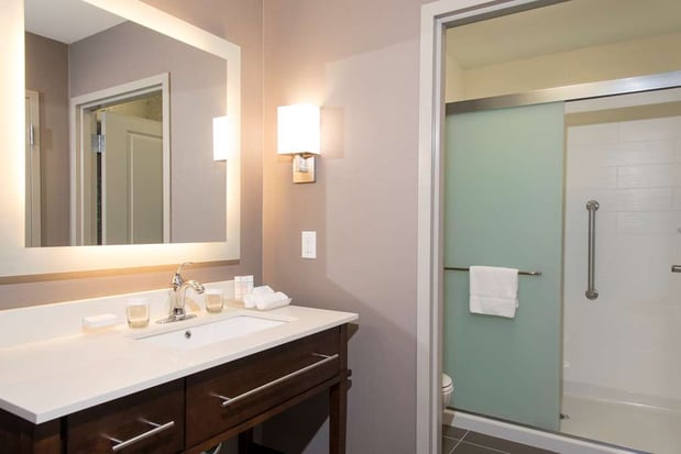 Images Homewood Suites by Hilton Cleveland/Sheffield