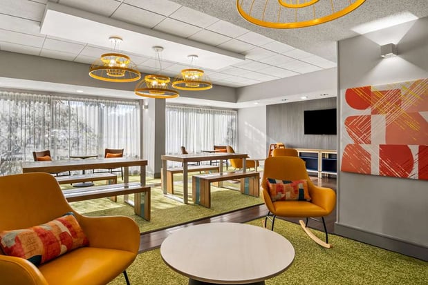 Images Spark by Hilton Stevensville