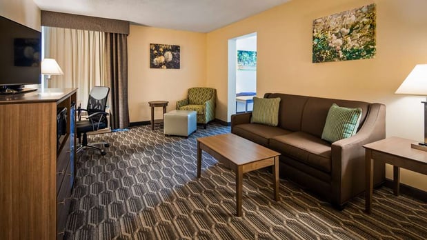 Images Best Western Plus Yadkin Valley Inn & Suites