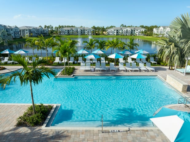 Images Everly Apartments