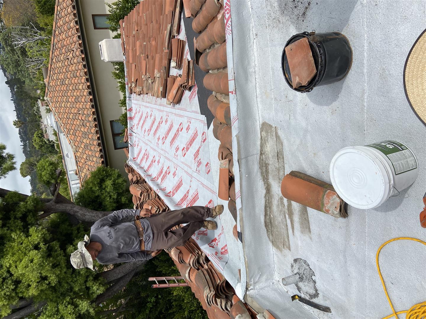 ROOF PROS Inc is a trusted local roofing company providing comprehensive roofing services for homes and businesses. We pride ourselves on delivering high-quality solutions that improve the durability and appearance of your roof. Our team works closely with clients to ensure satisfaction at every stage of the project. Depend on us as your local roofing company for reliable service and expert results.