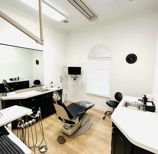 Images Dental Renaissance