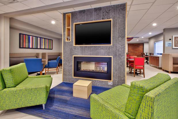 Images Holiday Inn Express & Suites Absecon-Atlantic City Area, an IHG Hotel