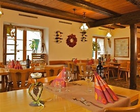 Restaurant Traube, Dorfstrasse 5 in Rudolfingen