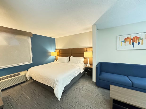 Images Holiday Inn Express & Suites St. Paul - Woodbury by IHG