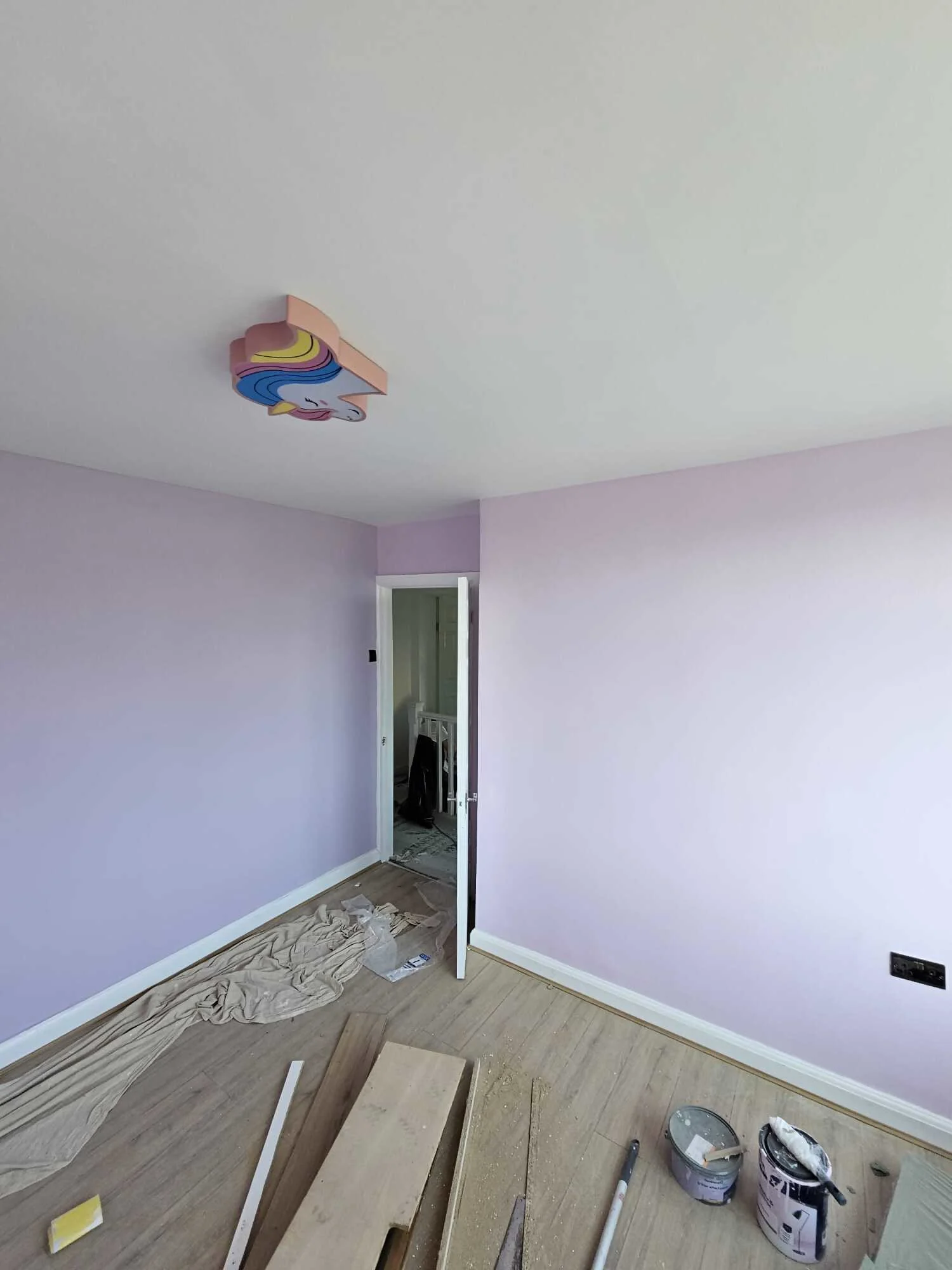 Images Ivo & Tina HK Service Ltd