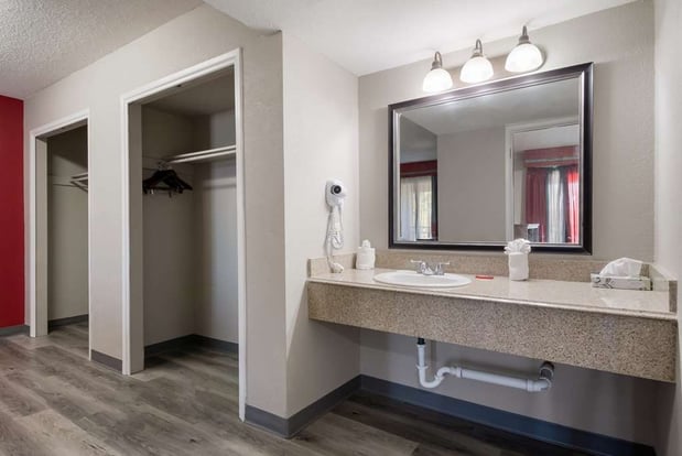 Images SureStay Plus by Best Western San Antonio North