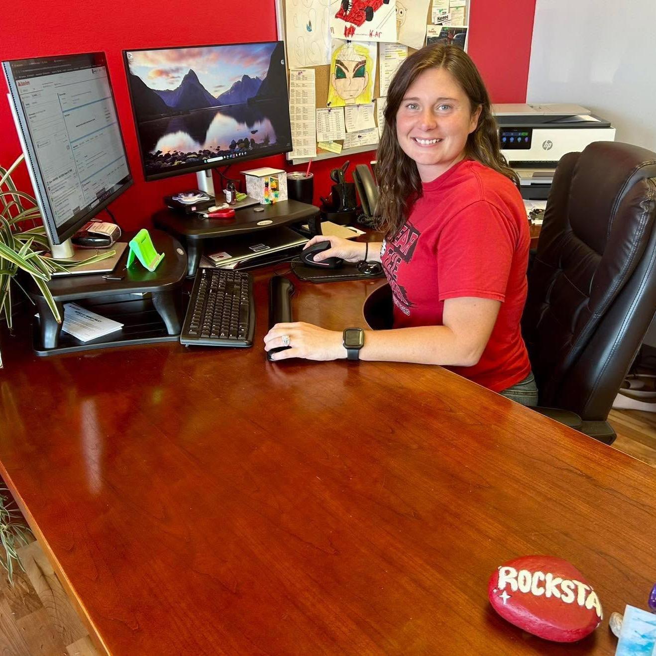 Big shoutout to Morgan for celebrating 5 years with our State Farm agency since day one! We are so grateful for your dedication, reliability, and all you do for our team and customers. Happy 5 year work anniversary, Morgan! Here’s to many more!