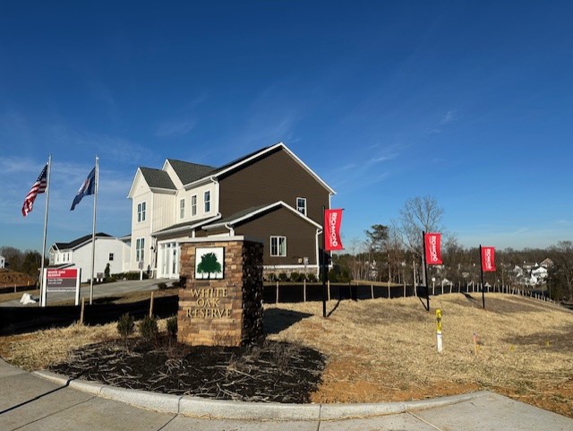 Images White Oak Reserve by Richmond American Homes