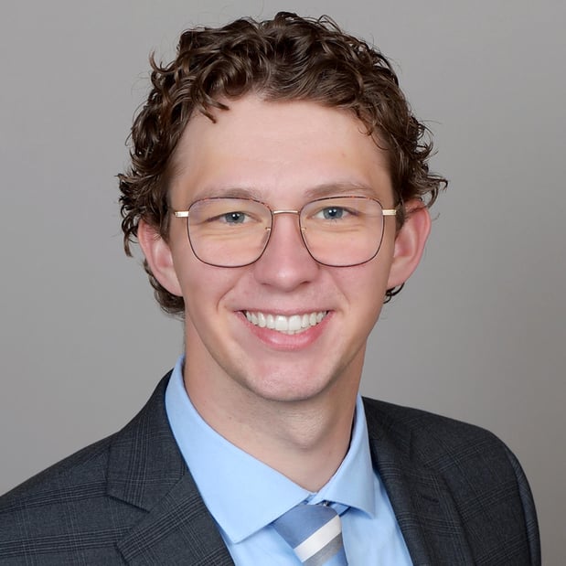 Images Edward Jones - Financial Advisor: Dalton Saggau