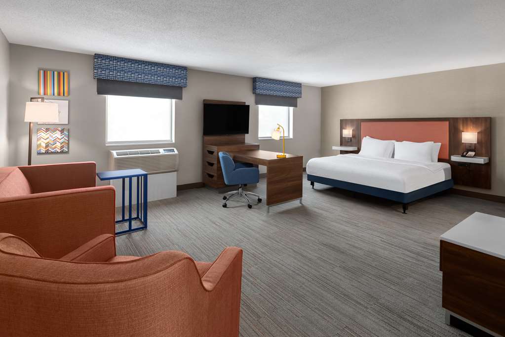 Guest room