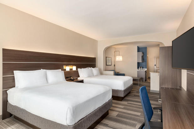 Images Holiday Inn Express & Suites Denver Airport by IHG