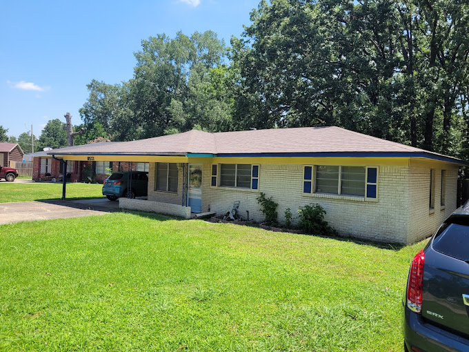 Protect your home with dependable residential roofing services from Star Point Home Improvement. We are dedicated to providing homeowners with high-quality roofing solutions that enhance both function and curb appeal. Our team works with professionalism and attention to detail to ensure lasting results you can count on.