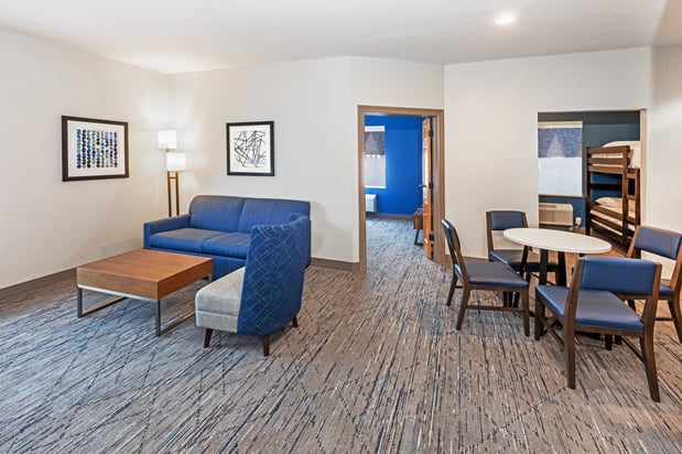 Images Holiday Inn Express & Suites Tulsa S Broken Arrow Hwy 51 by IHG