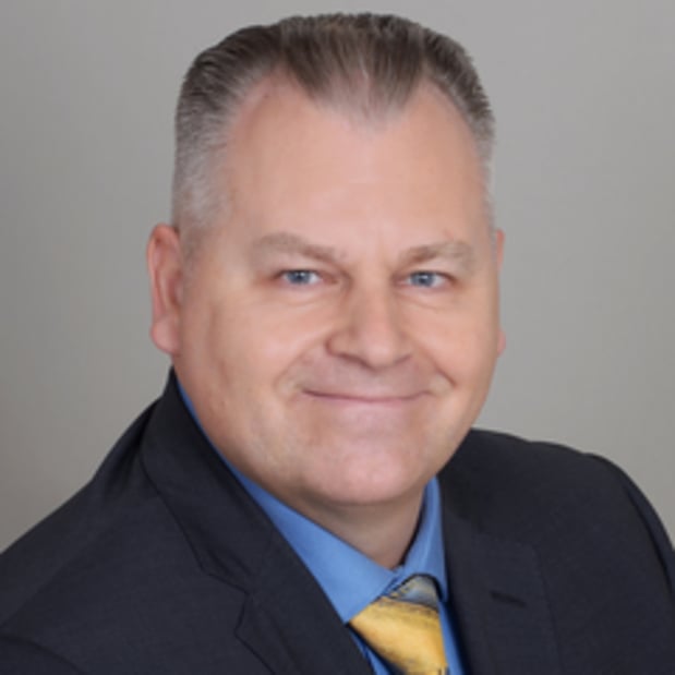 Images Edward Jones - Financial Advisor: Martin Peen