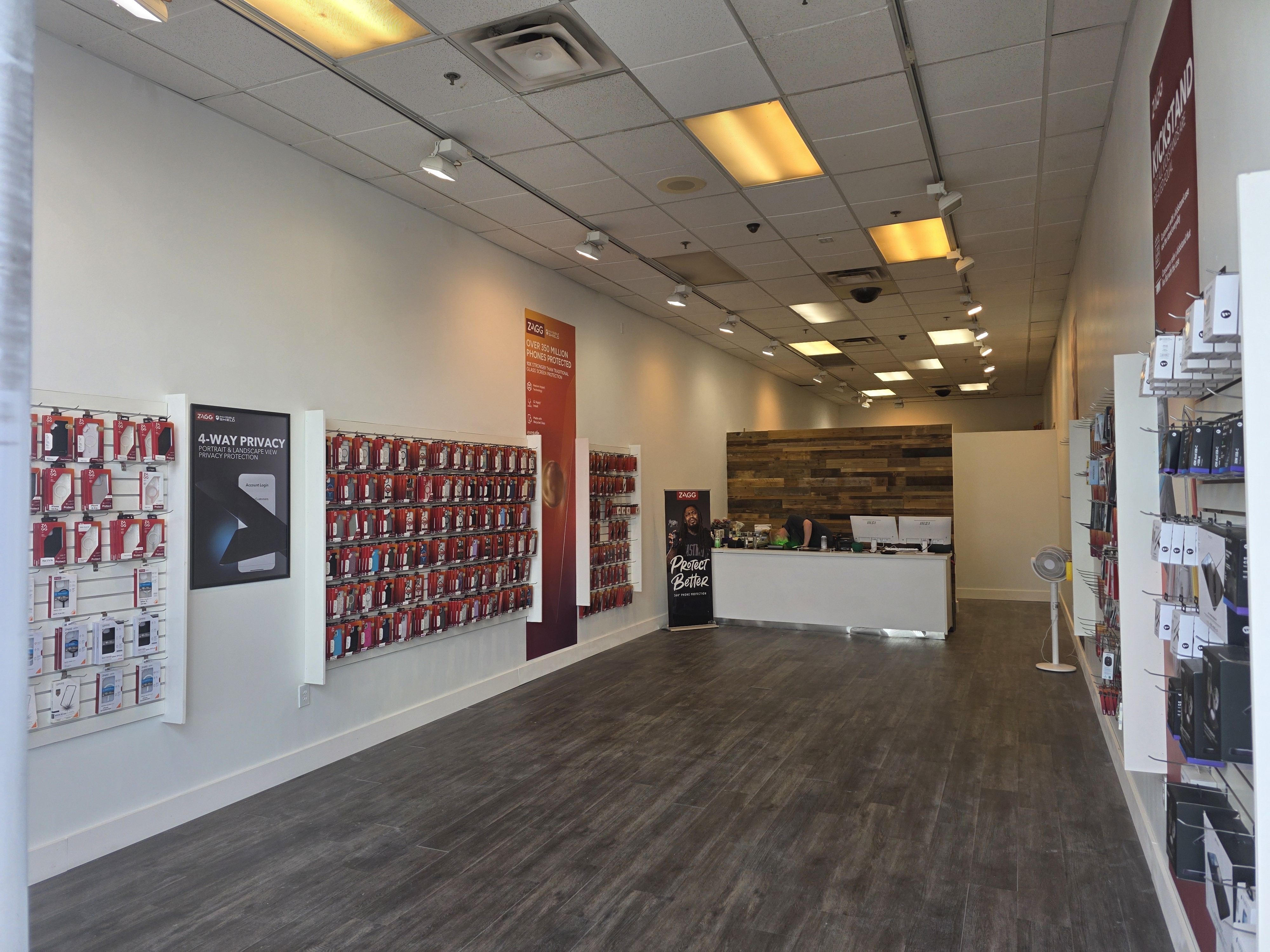 ZAGG RookWood Inside Store 