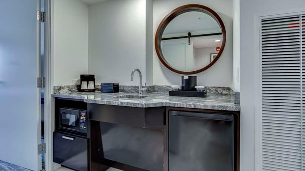 Images Embassy Suites by Hilton Louisville East
