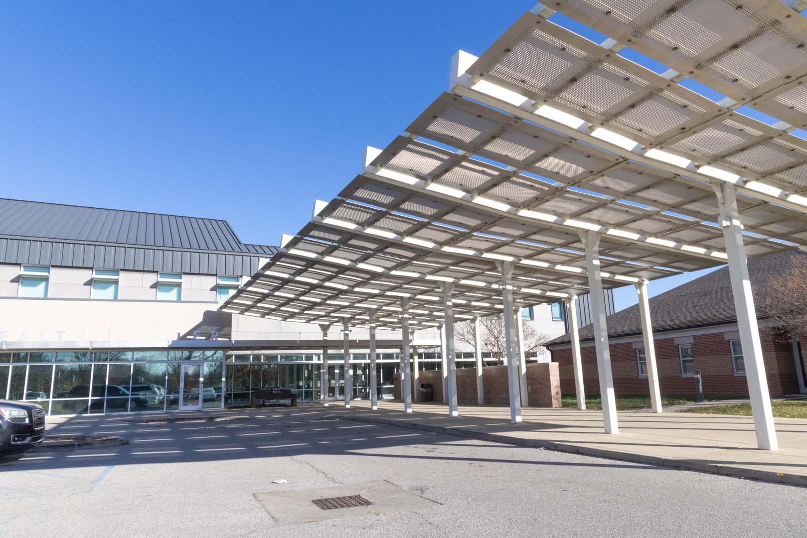Entrance to HealthNet Barrington Health & Dental Center