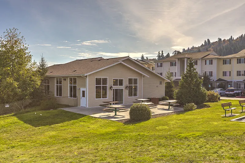 ELK CREEK APARTMENTS