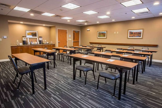 Images Hampton Inn & Suites Tilton