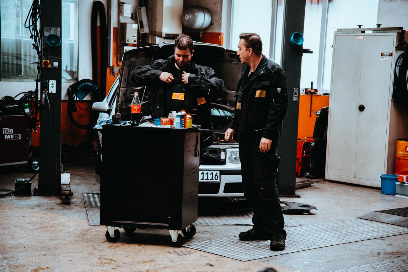 Bilder Lämmi’s Schraubstation KFZ-Werkstatt - Getriebespülung & Reifenverkauf