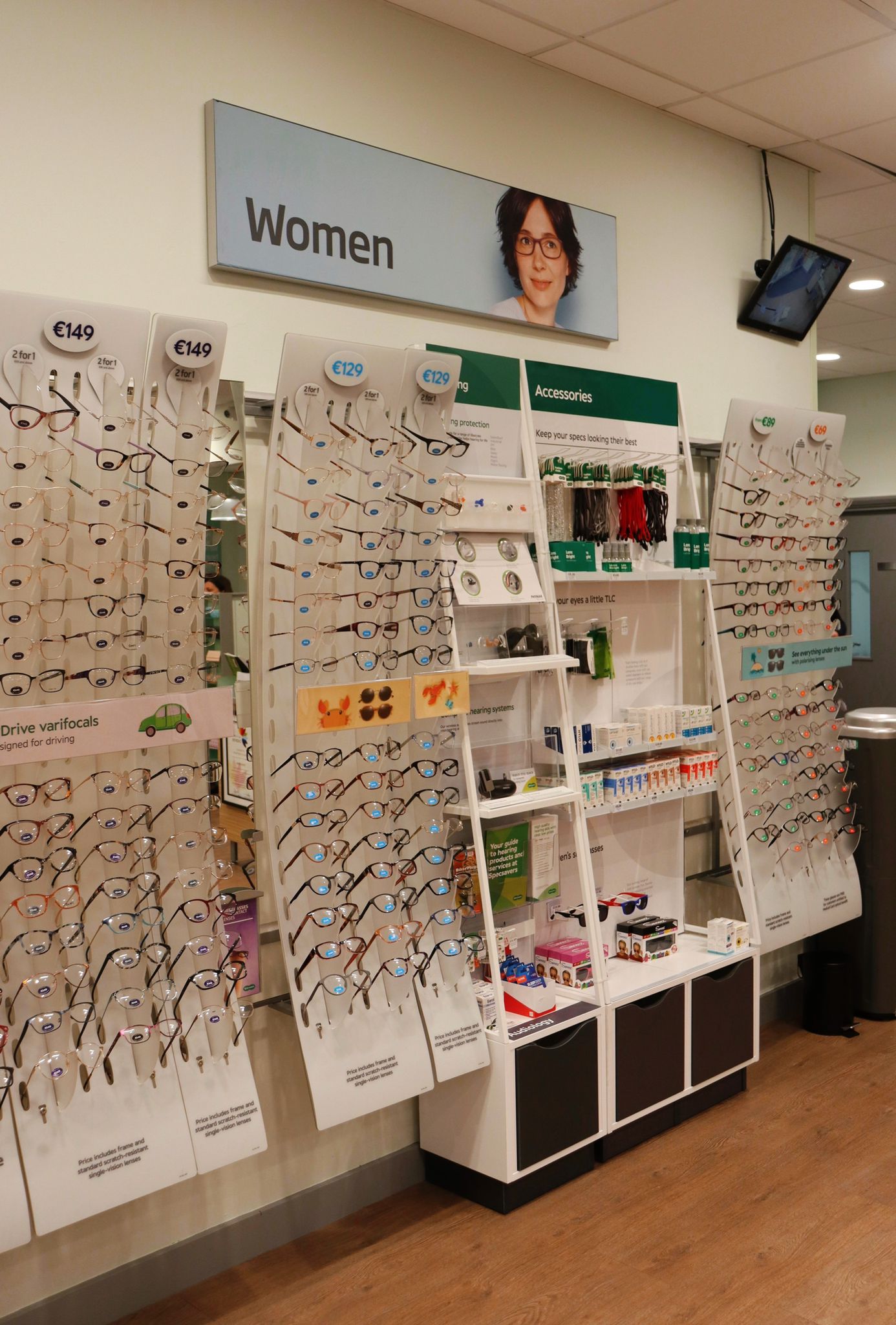 Specsavers Opticians & Audiologists - Galway - Eyre Square Centre 17