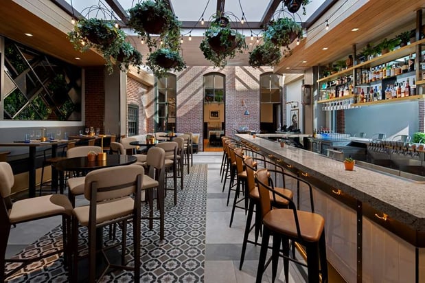 Images Hotel West & Main Conshohocken Philadelphia, Tapestry by Hilton