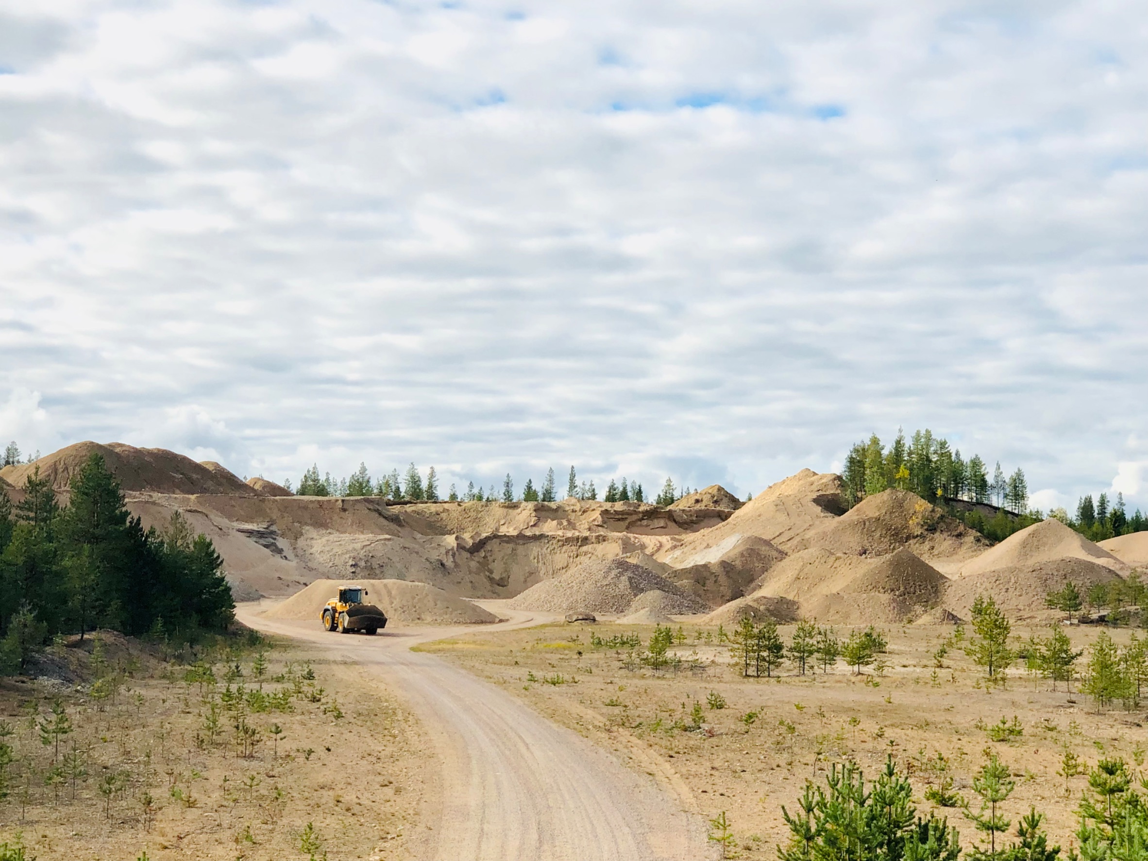 Images Maanrakennus- ja Kuljetus T Välimaa Oy