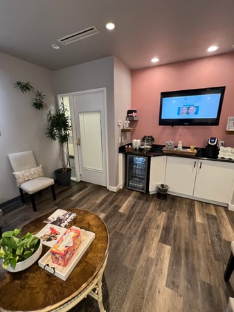 Images Rhonda K. Bowen, DDS