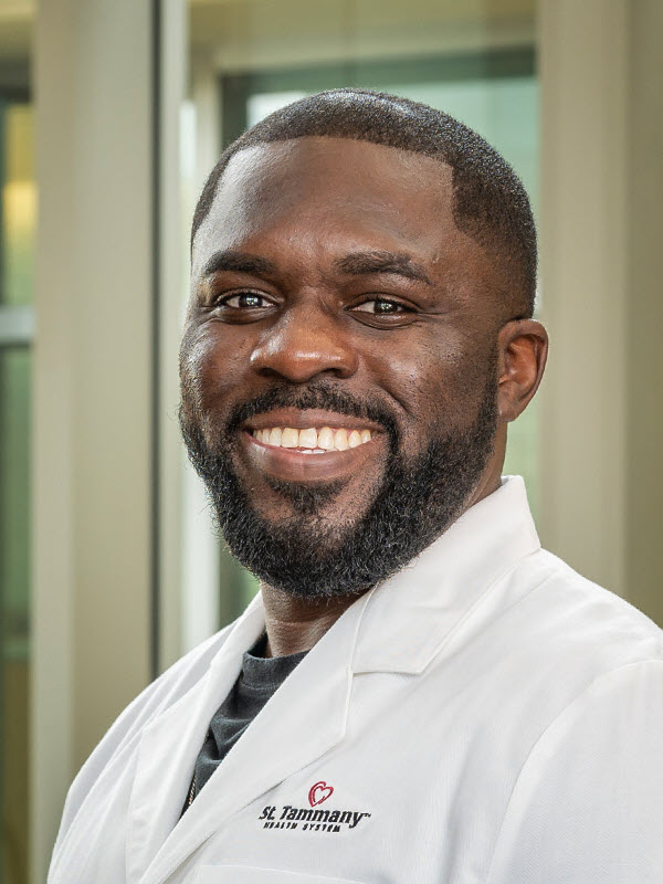 Headshot of Nnanna Alozie, MD