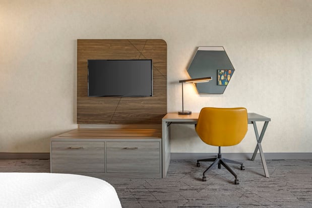 Images Holiday Inn Express & Suites Astoria by IHG