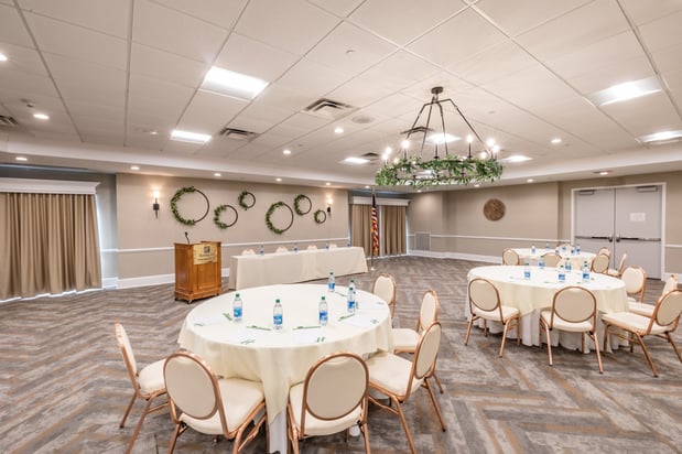 Images Holiday Inn Manahawkin/Long Beach Island by IHG