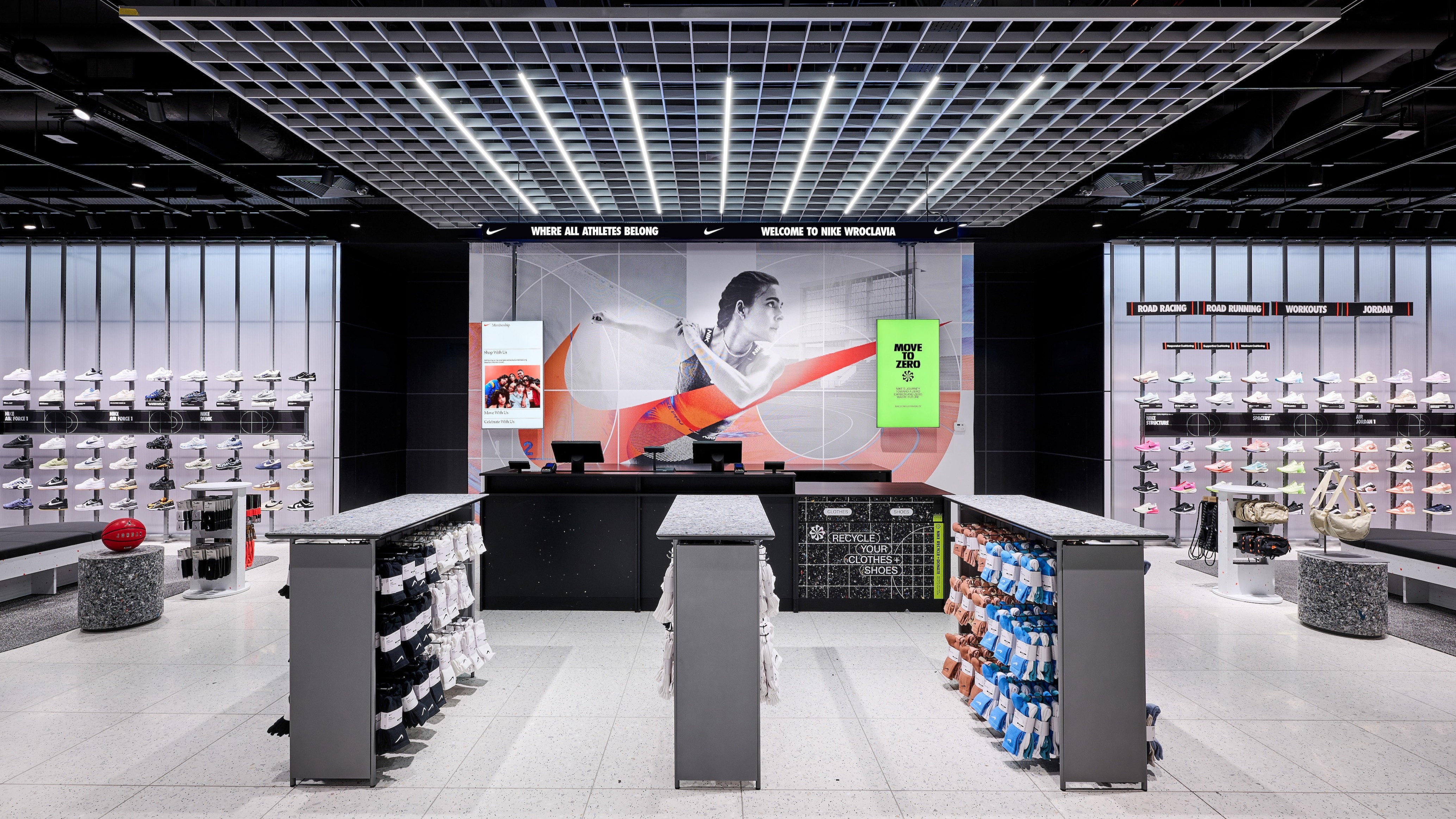 Images Nike Store Wroclavia (Partnered)