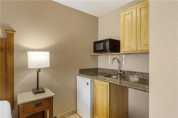 Images Best Western Plus Riverfront Hotel and Suites