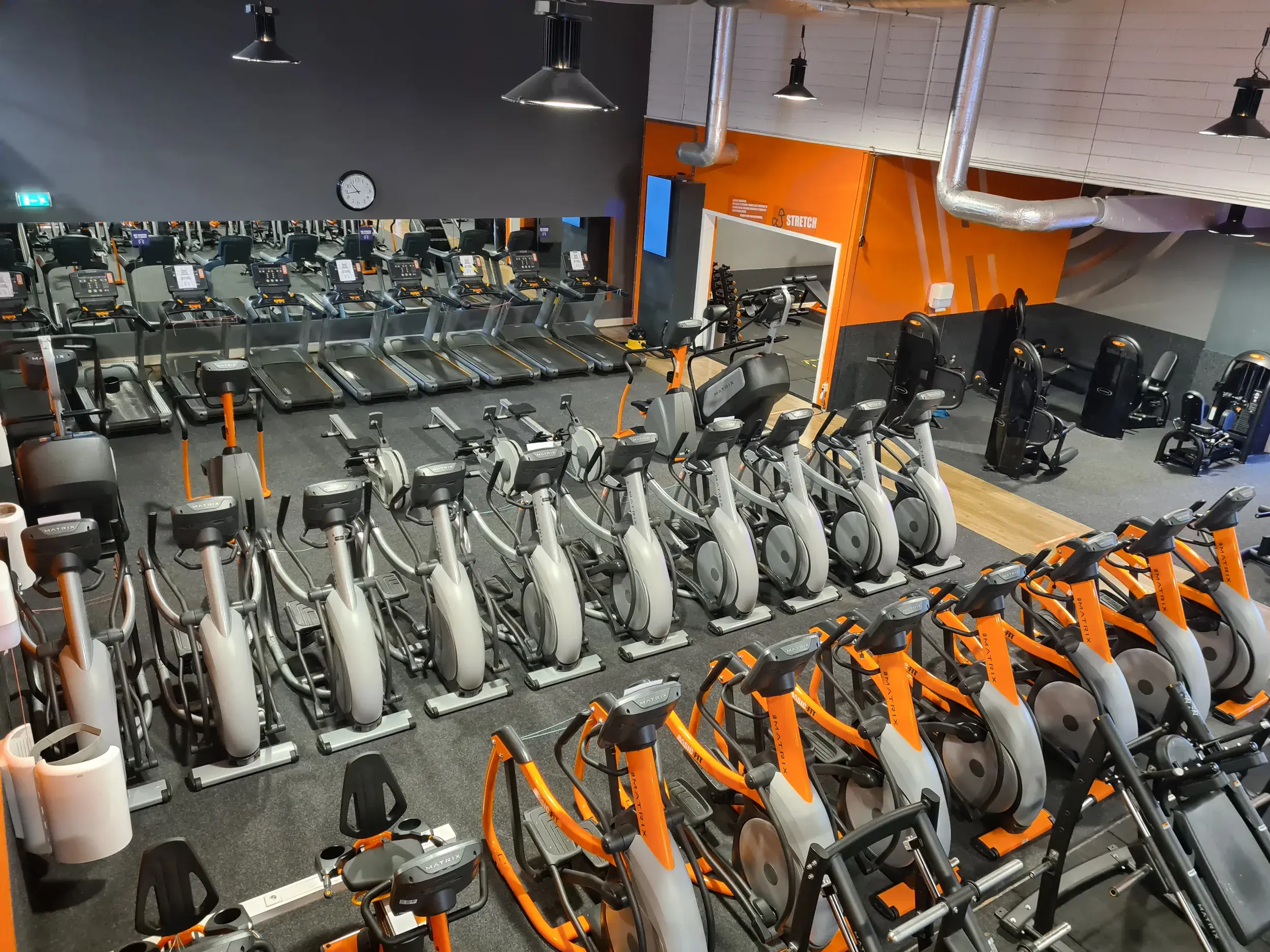 Foto's Basic-Fit 24/7