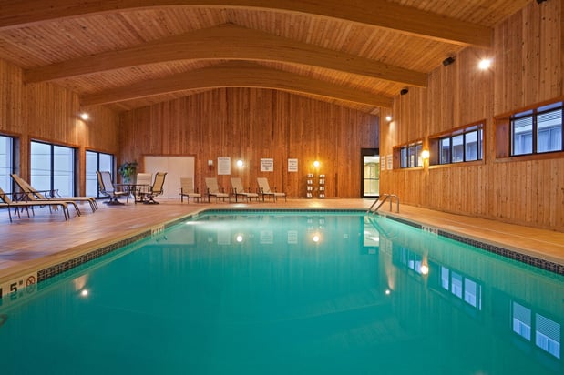 Images Holiday Inn & Suites Marlborough by IHG