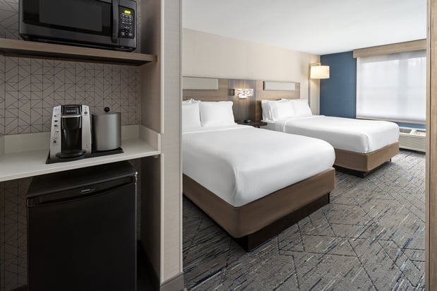 Images Holiday Inn Express & Suites Freeport - Brunswick Area by IHG