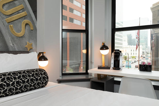 Images Hotel Indigo St. Louis - Downtown by IHG